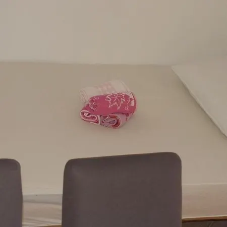 شقة In With Sea View, Balcony, Air Conditioning, Wi-fi