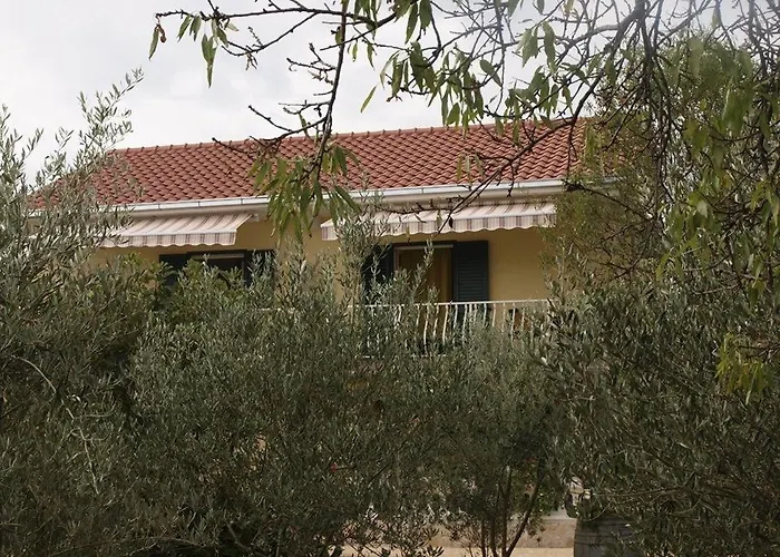 In With Sea View, Balcony, Air Conditioning, Wi-fi *