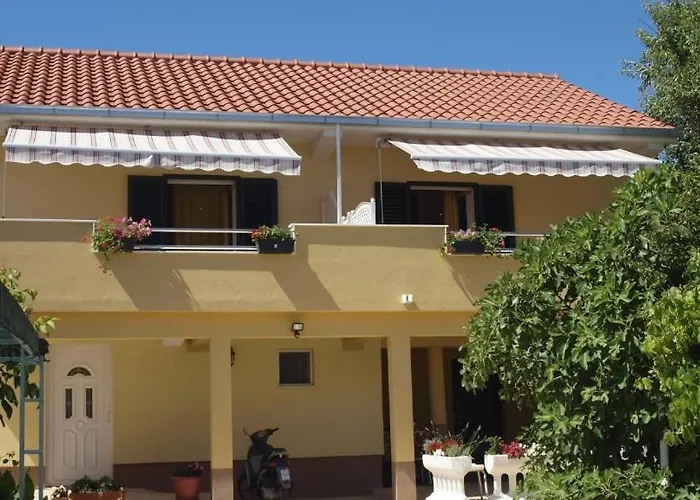 In With Sea View, Balcony, Air Conditioning, Wi-fi Appartamento *