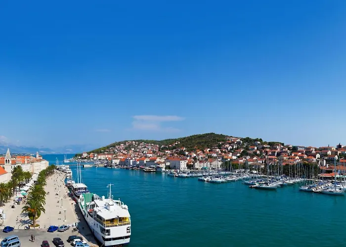 In With Sea View, Balcony, Air Conditioning, Wi-fi Appartamento Slatine